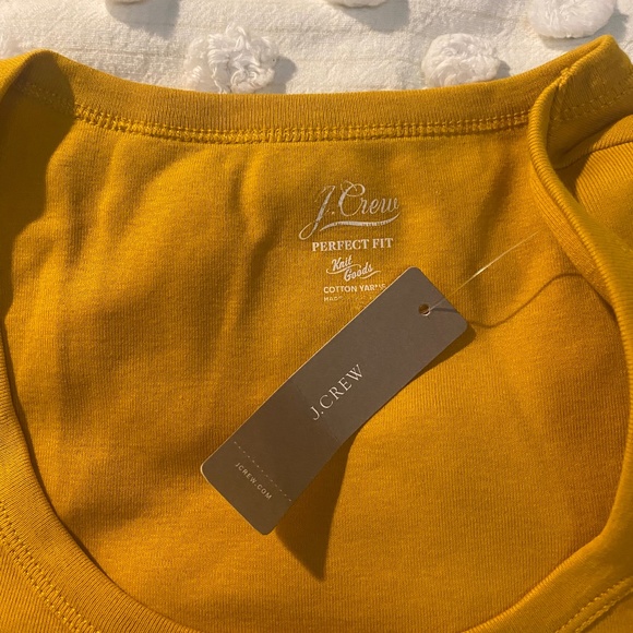 NWT - J.Crew Mustard Yellow Scoop Neck Tee! - Picture 4 of 5